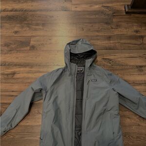 Patagonia Men's Gray Performance Jacket